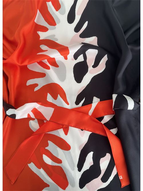 Silk caftan with coral print La Dolce vista | CAFTANOCORALLOBLACKRED